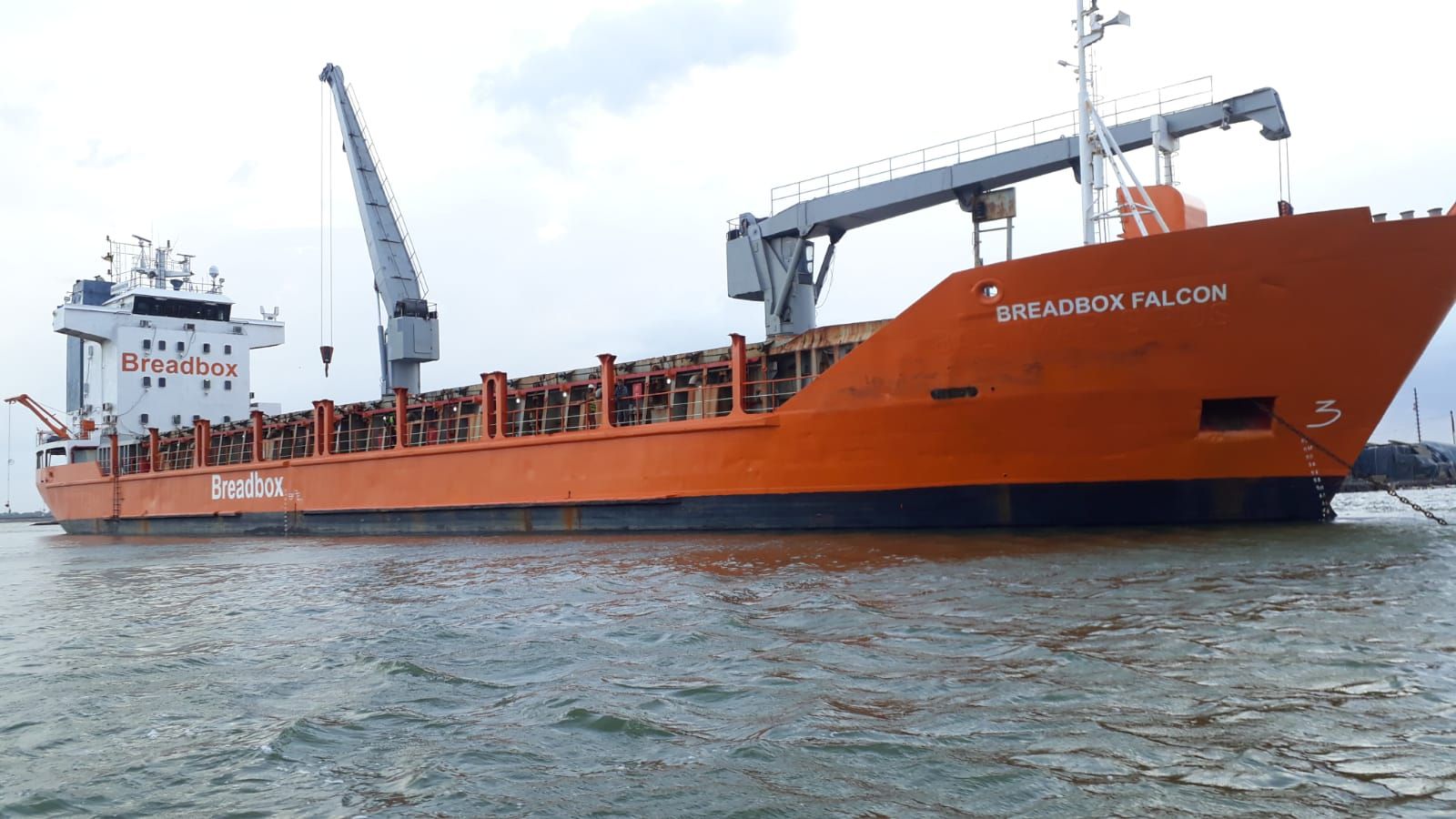 Mv Breadbox Falcon